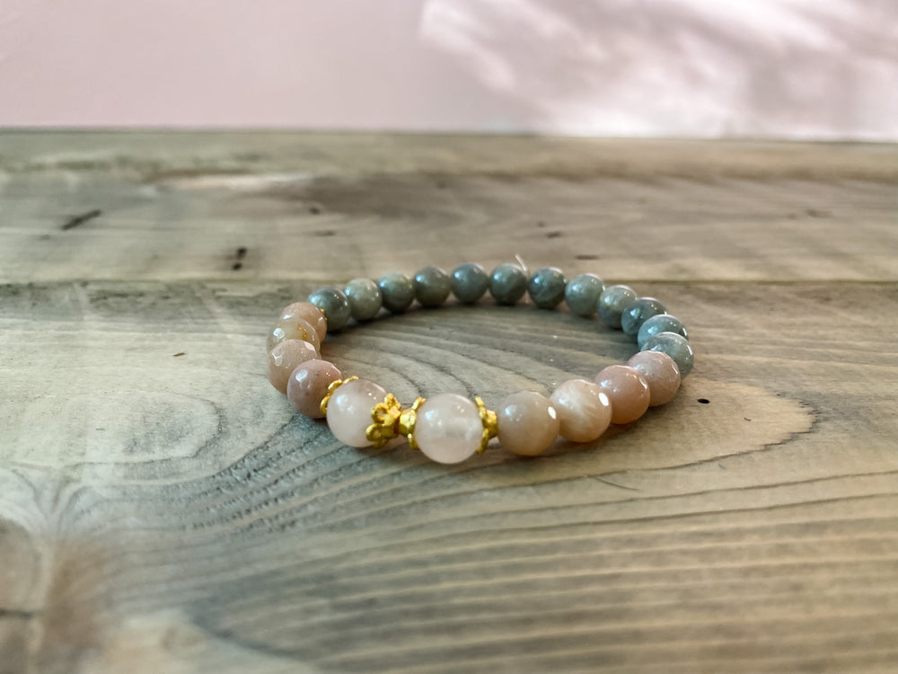 
            
                Load image into Gallery viewer, Peach Moonstone, Labradorite, and Rose Quartz Crystal Bracelet
            
        